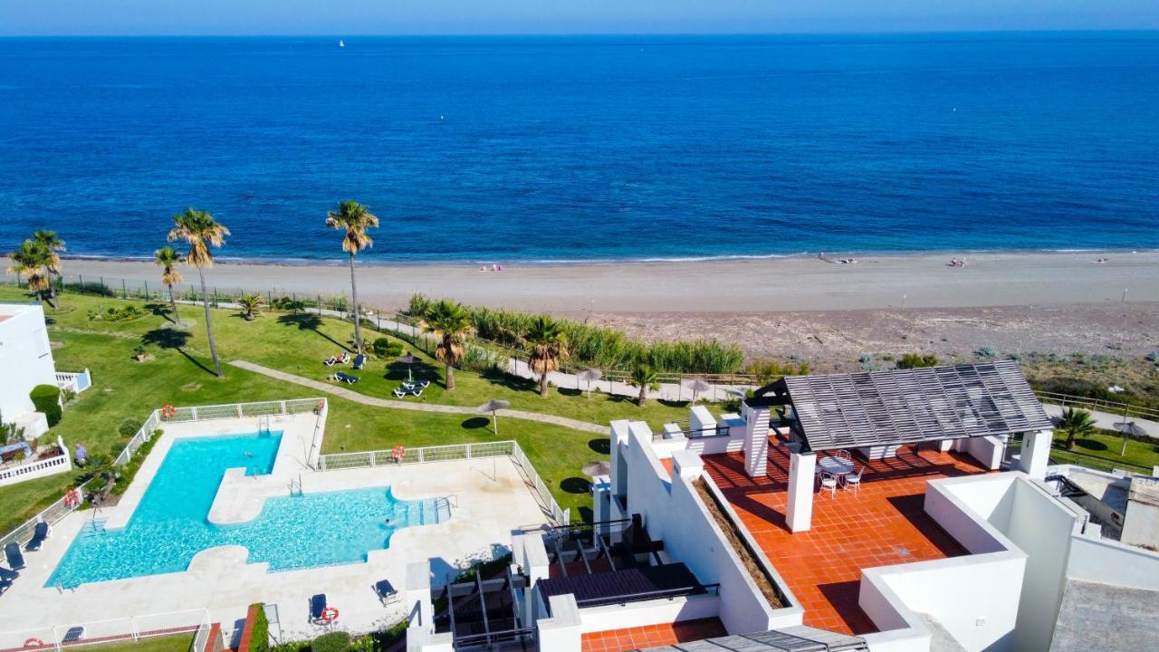 Exclusive Luxury Frontline Beach Penthouse Casares Del Mar - Estepona Exterior foto